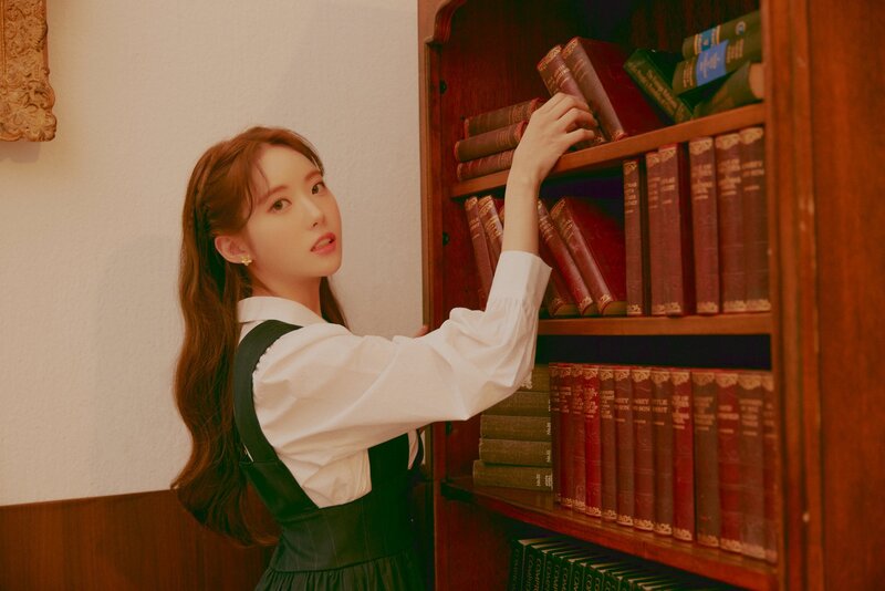 WJSN for Universe 'Replay Wjsn - Save Me, Save You' Photoshoot 2022 documents 18