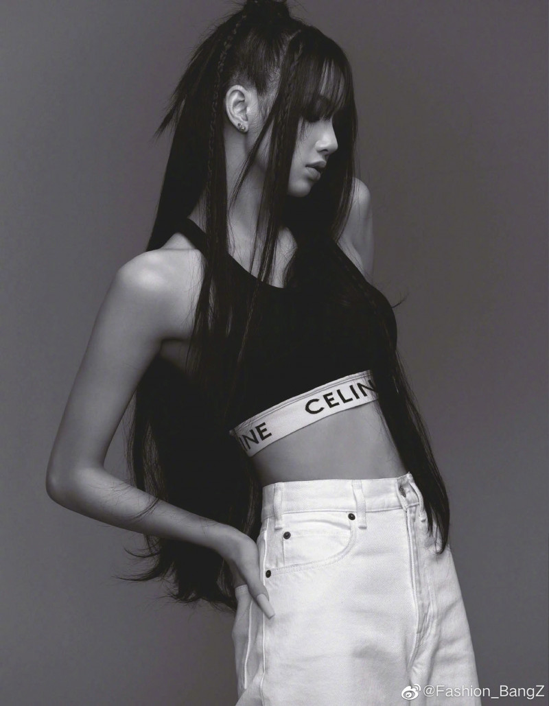 LISA - Vogue Japan June 2021 Issue documents 8