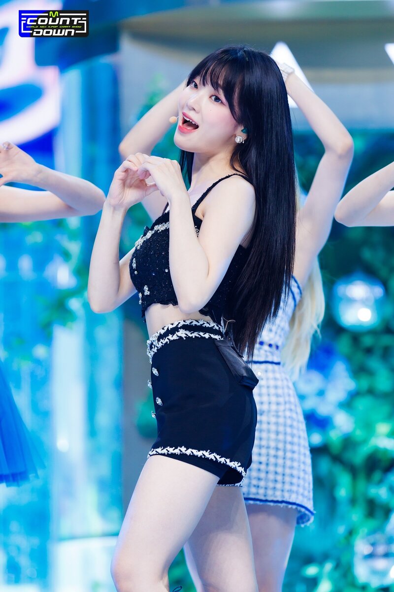230727 OH MY GIRL Seunghee - 'Summer Comes' at M COUNTDOWN documents 2