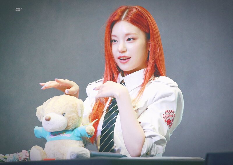 210530 ITZY Yeji - Fansign Event documents 1