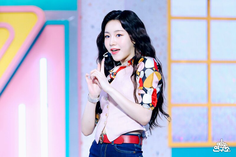 210522 Rocket Punch - 'Ring Ring' at Music Core documents 4