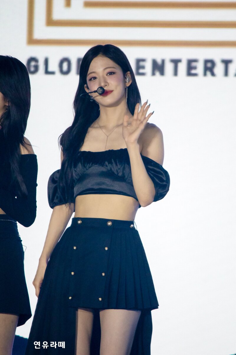 221112 fromis_9 Chaeyoung - Global Entertainment Expo documents 19