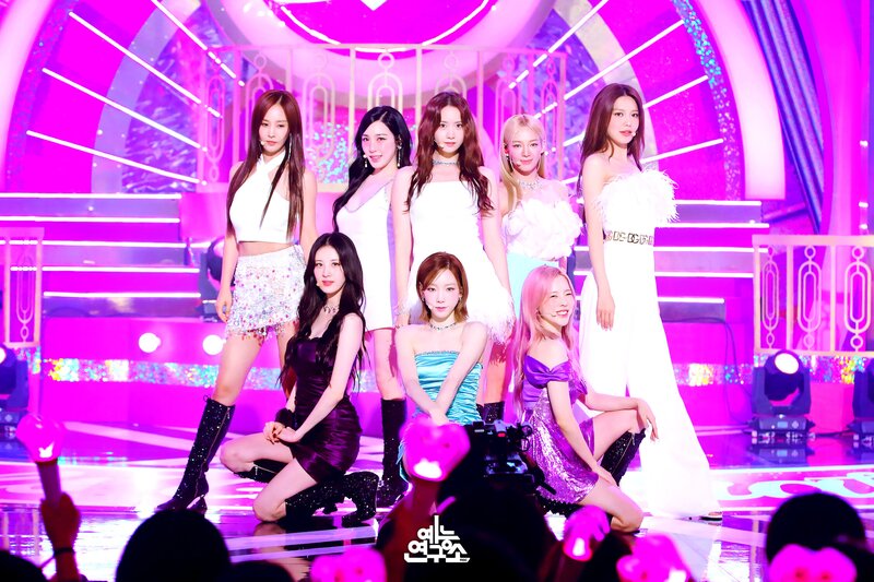 220820 Girls Generation - 'FOREVER 1' at Music Core documents 1