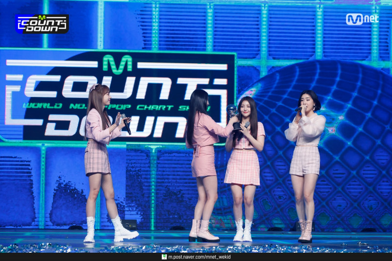 210318 Brave Girls - Rollin & #1 Encore Stage at M Countdown documents 24