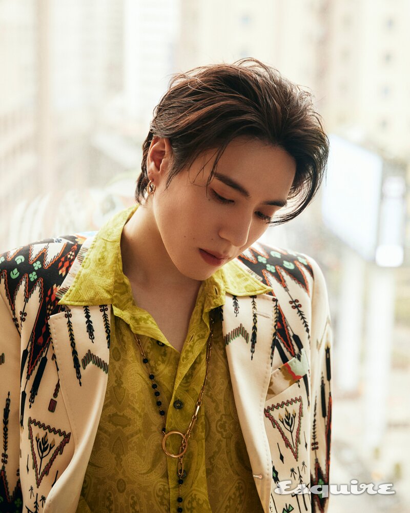 GOT7 YUGYEOM for ESQUIRE Korea May Issue 2022 documents 3