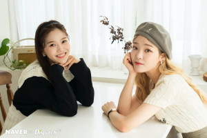 200921 OH MY GIRL Seunghee & Hyojung Studio Photoshoot by Naver x Dispatch