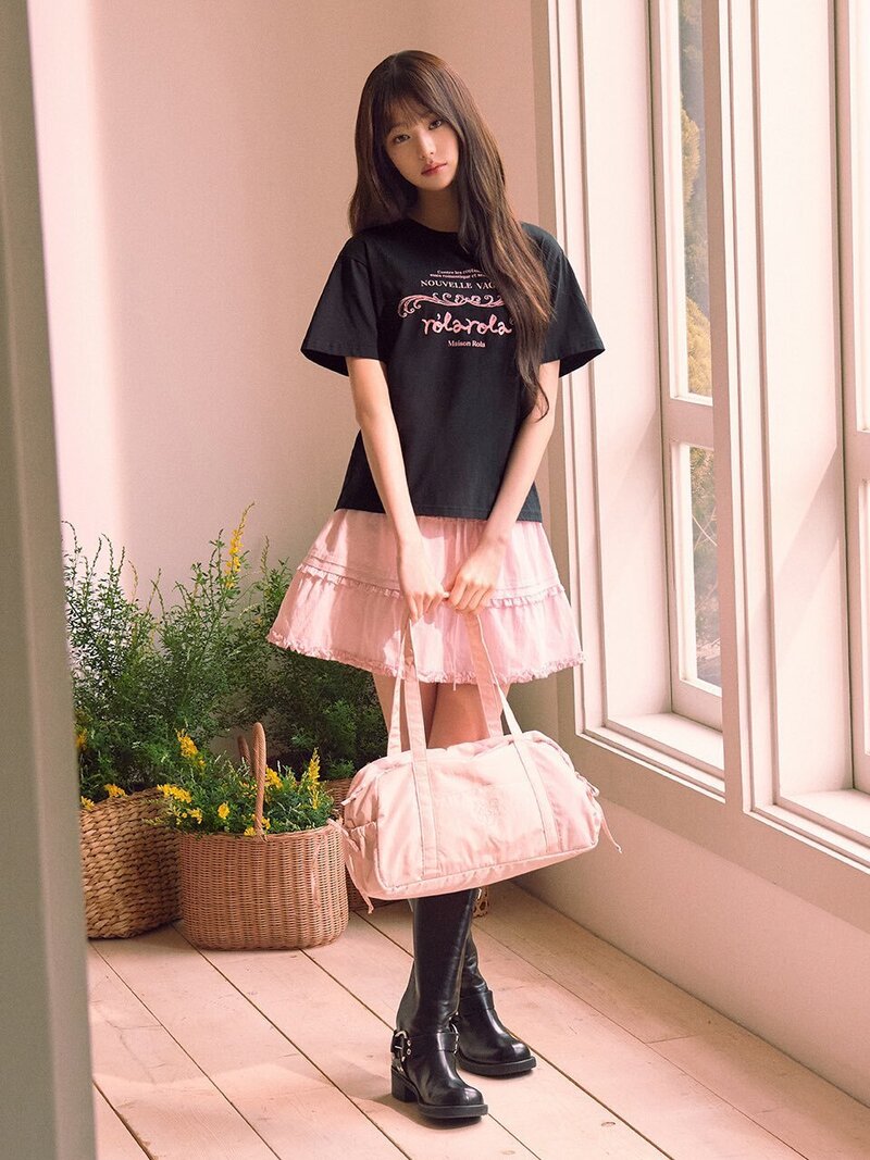 IVE Jang Wonyoung for rolarola - 24 Summer Collection documents 6