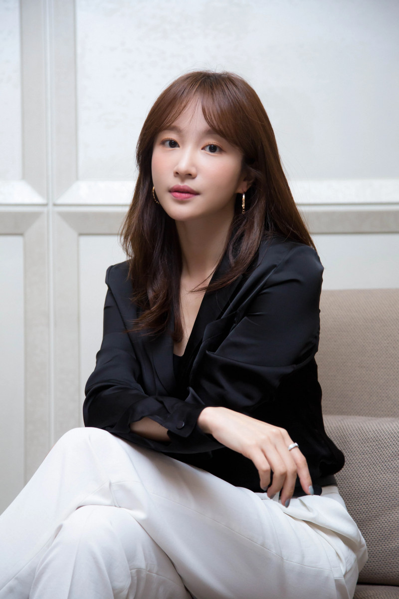 210407 Hani 'Young Adult Matters' Interview Photos documents 4