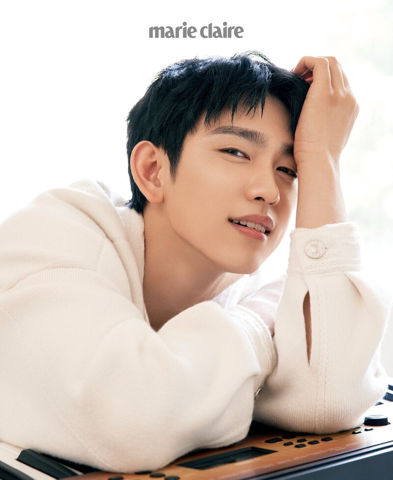 GOT7 JINYOUNG for MARIE CLAIRE Korea x MEDIHEAL October Issue 2022 documents 3