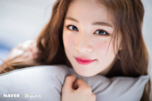 fromis_9  Chaeyoung "To. Day" mini album pajama party promotion by Naver x Dispatch