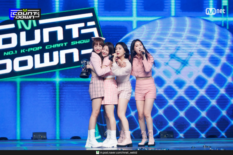 210318 Brave Girls - Rollin & #1 Encore Stage at M Countdown documents 4