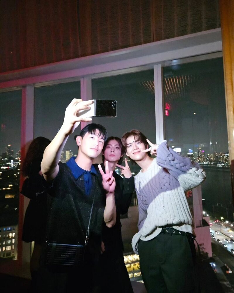 230912 (POW) Yorch Instagram Update - Yorch, Hong, Eric Nam documents 1