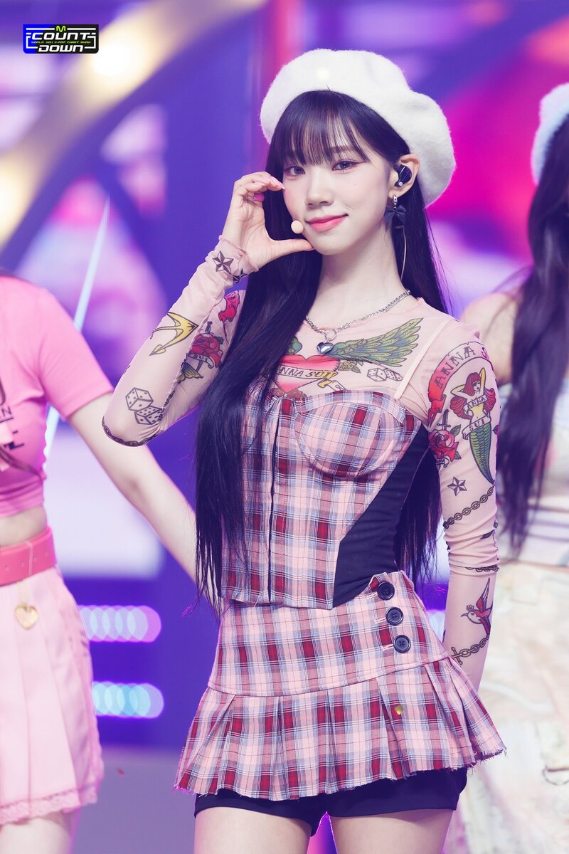 230914 EL7Z UP Yeoreum - 'Cheeky' at M Countdown documents 2