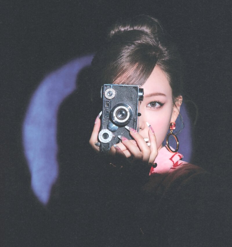 TWICE Nayeon - 1st Mini Album 'IM NAYEON' Photobook Scans documents 11