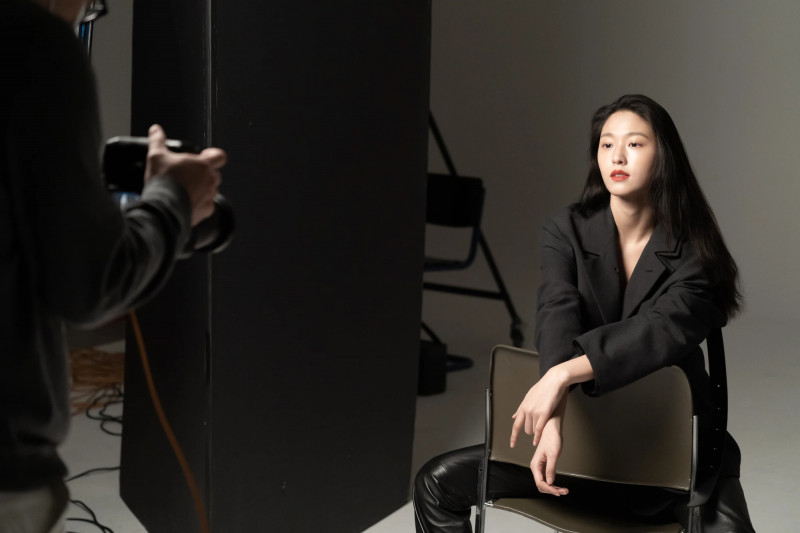 210302 FNC Naver Post - Seolhyun Vogue Photoshoot Behind documents 3