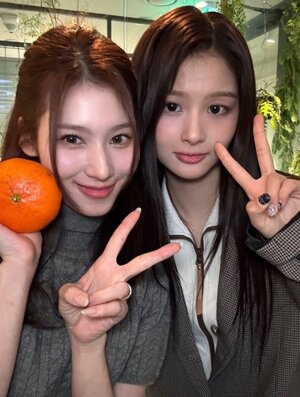 240201 Sana Instagram Story Update with Sullyoon