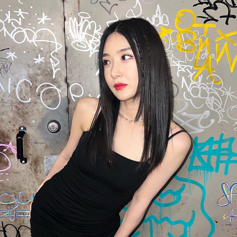 220715 Brave Girls Yuna Instagram Update documents 4