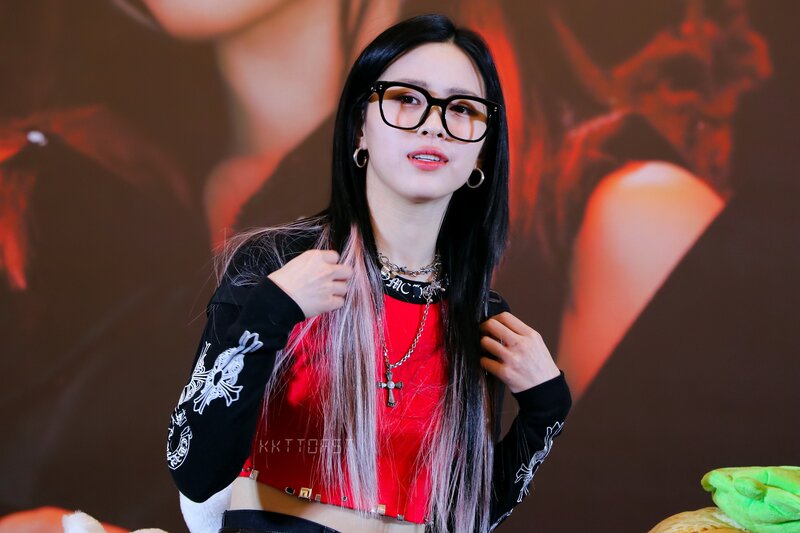 240302 ITZY Ryujin - Fansign Event documents 8