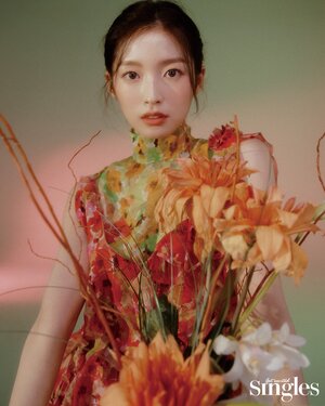 OH MY GIRL Arin for Singles Magazine February 2023 Issue