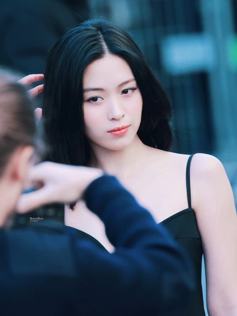 240228 - RYUJIN for Courrèges Event at Paris Fashion Week documents 6