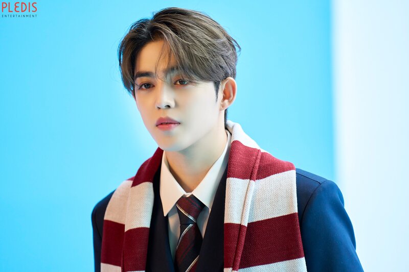 221123 SEVENTEEN [DREAM] Behind the Scenes of the Album Jacket Shootings - S.Coups documents 1