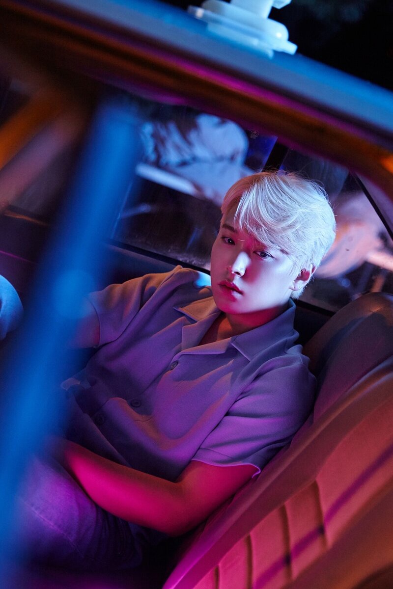 210908 SMTOWN Naver Update - Sungmin 'Goodnight, Summer' M/V Behind documents 4