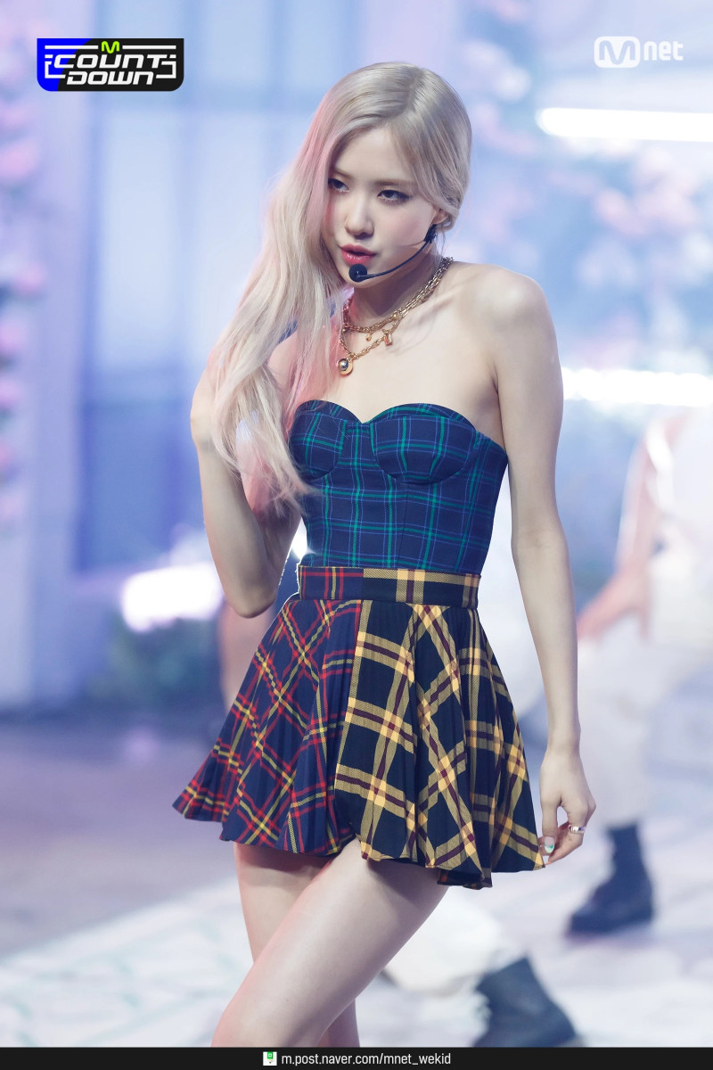 210318 BLACKPINK Rosé - 'On The Ground' at M Countdown documents 15