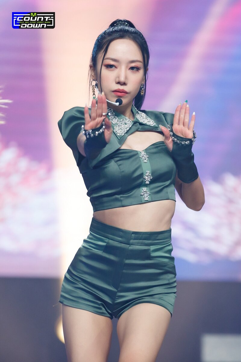 220224 Apink - 'Dilemma' at M Countdown documents 1