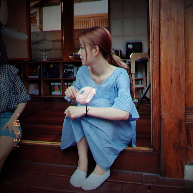 fromis_9 - 'Welcome to Heal Inn' Behind documents 2