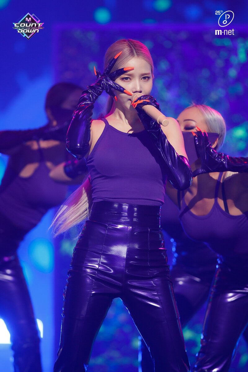 200423 Solar - 'Spit it out' at M Countdown (Mnet Naver Update) documents 3