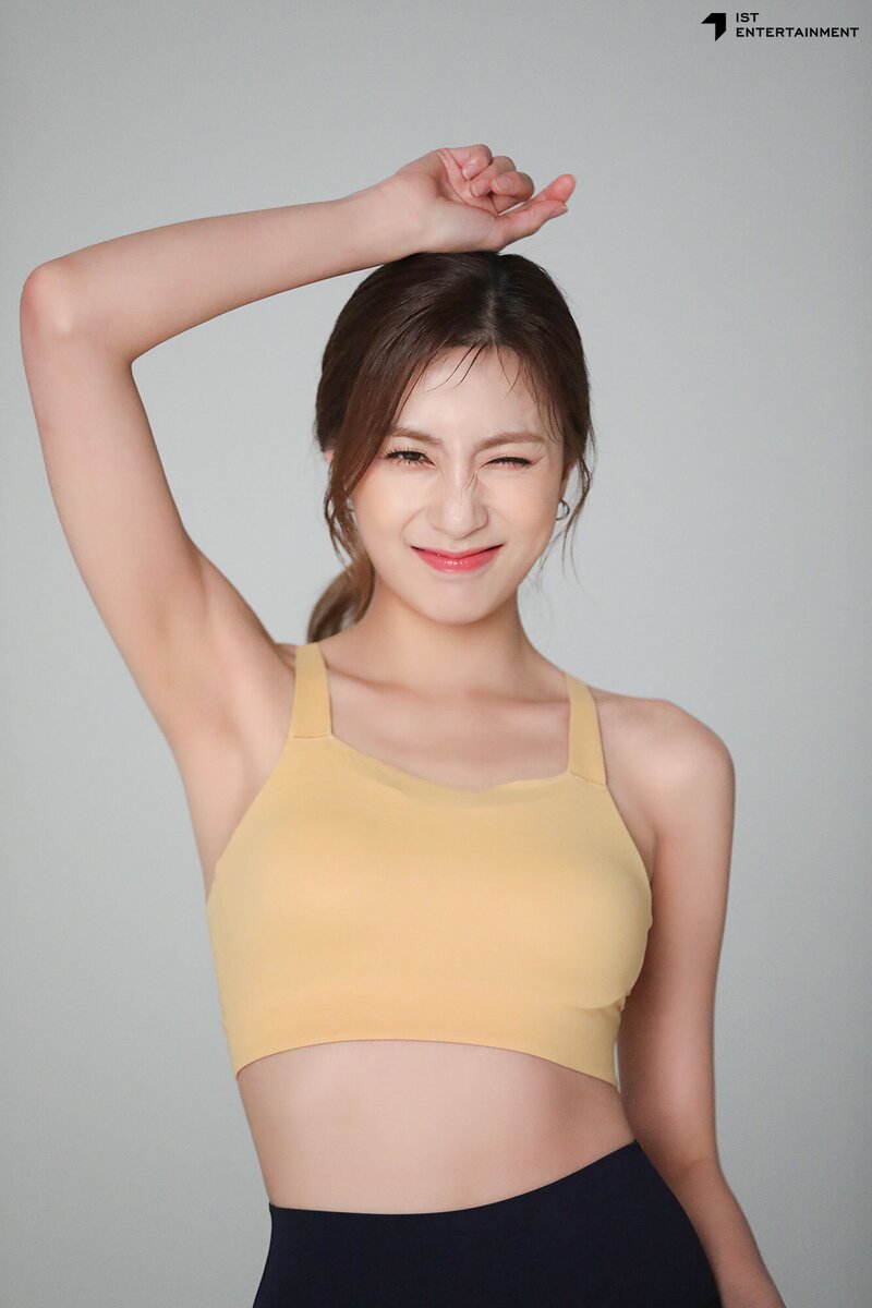 220727 IST Naver - Apink Hayoung - 'Wanna Lab' Photoshoot Behind documents 6