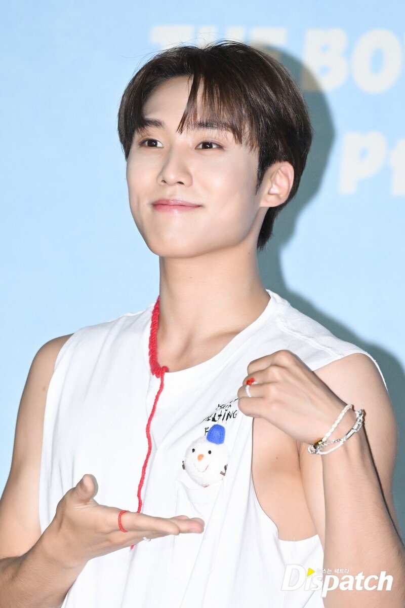 230807 The Boyz Jacob - 'PHANTASY Pt.1 Christmas In August' Press Conference documents 3
