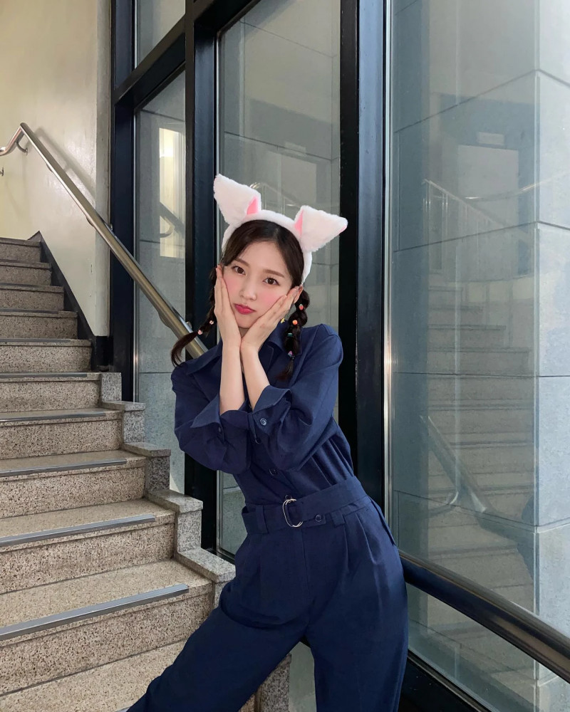210430 OH MY GIRL SNS UPdate - Arin documents 5