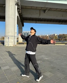221126 Woo Jin Instagram Update