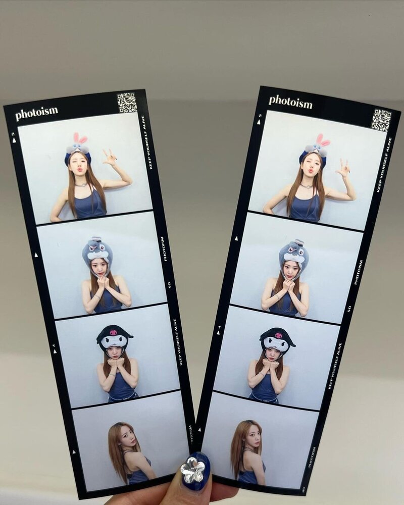 230504 APINK Namjoo Instagram Update with Eunji documents 4