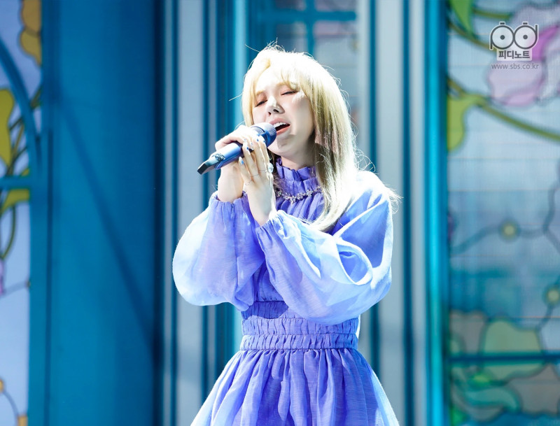 210411 Wendy - 'Like Water' & 'When the rain stops' at Inkigayo documents 1