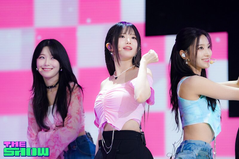 230613 fromis_9 - '#menow' at THE SHOW documents 14