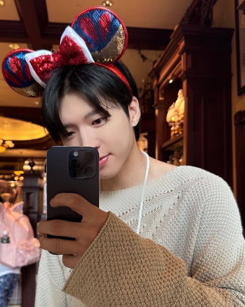 240226 - Woohyun Instagram Update documents 2