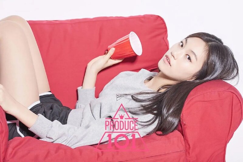 Kim_Doyeon_Produce_101_Promotional_4.jpg
