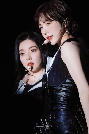 230402 Red Velvet Irene & Wendy - 'R to V' Concert in Seoul Day 2