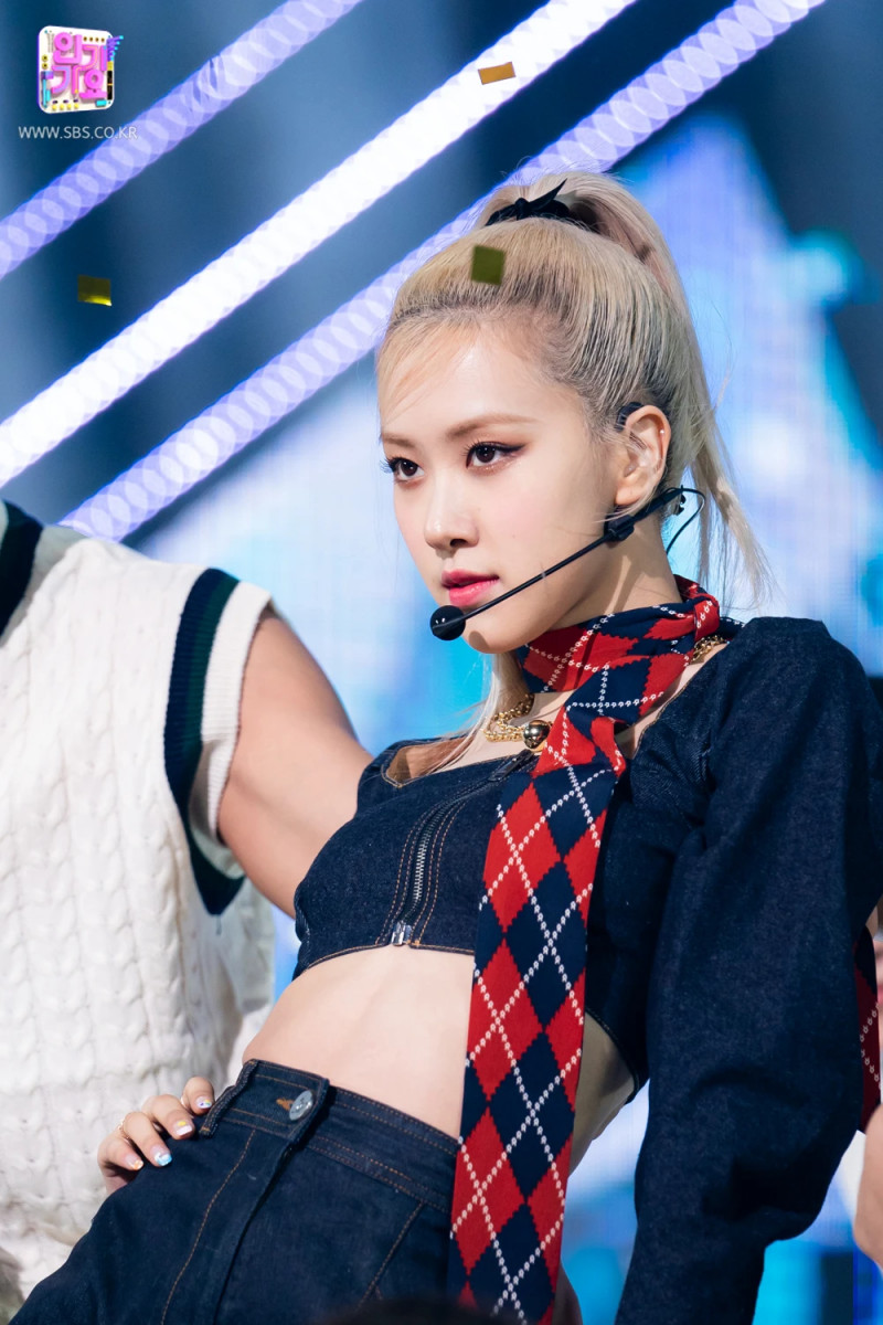 210328 Rosé - 'On The Ground' at Inkigayo documents 14