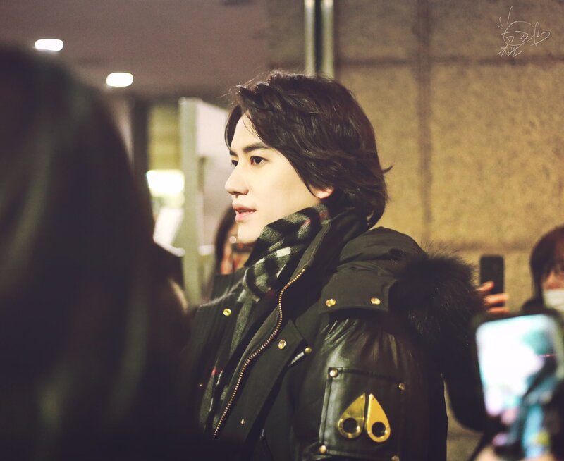 200218 Kyuhyun after Musical (The Man Who Laughs) documents 2
