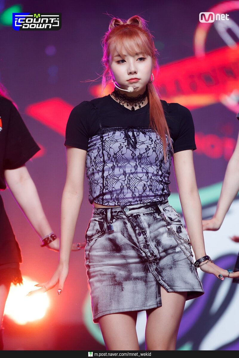 210909 PURPLE KISS - "Zombie" at MCOUNTDOWN documents 21