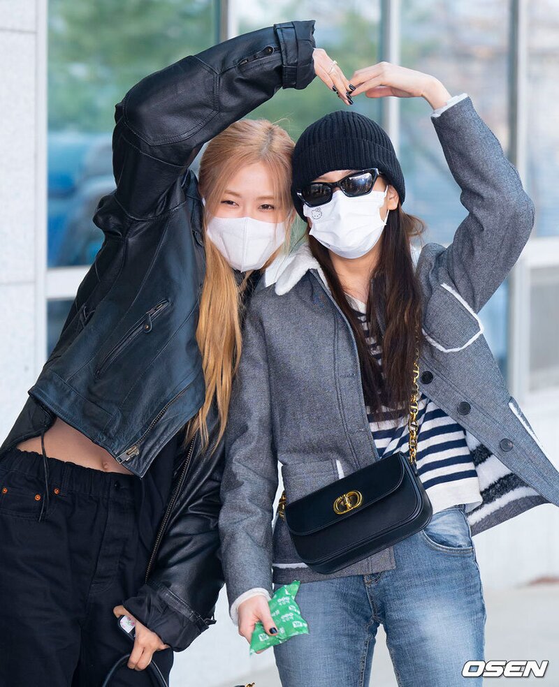 230305 - ROSÉ & JISOO at the Seoul Gimpo Business Aviation Center Airport documents 1