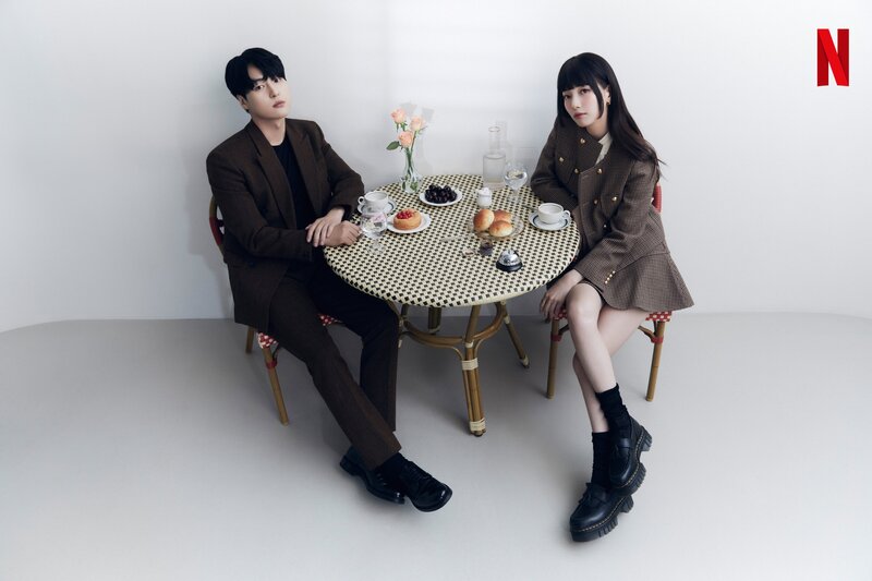 Suzy and Actor Yang Se Jong for Netflix "Doona!" Couple Photoshoot documents 2