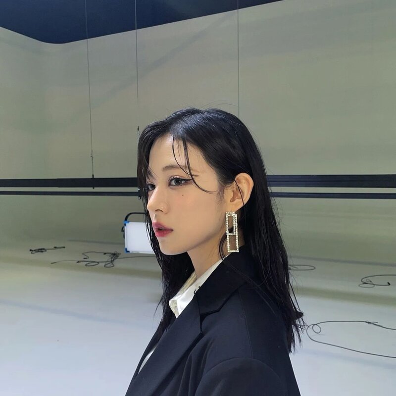 220226 fromis_9 Instagram Update - Chaeyoung documents 2