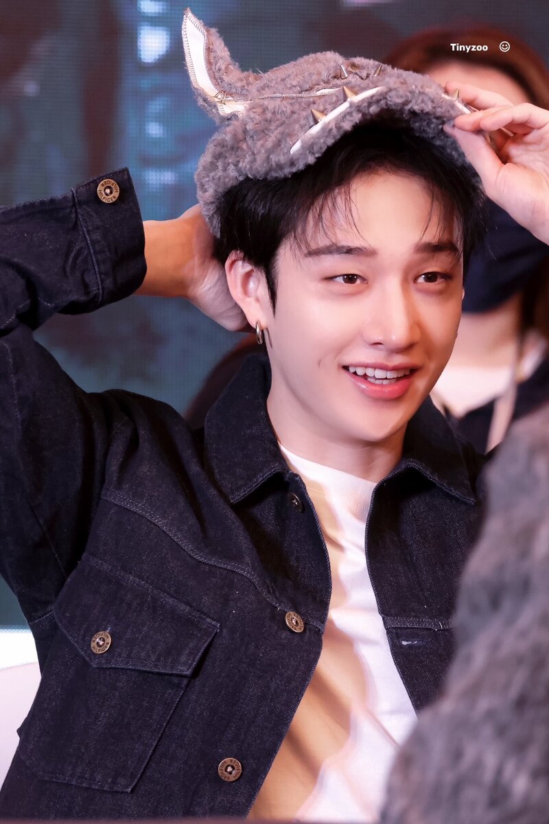 240203 StrayKids Bang Chan - KMS Fansign Event documents 2