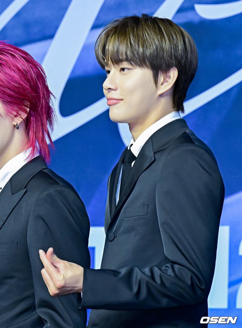 231006 NCT 127 Jungwoo - 'Fact Check' 5th Album Press Conference documents 2