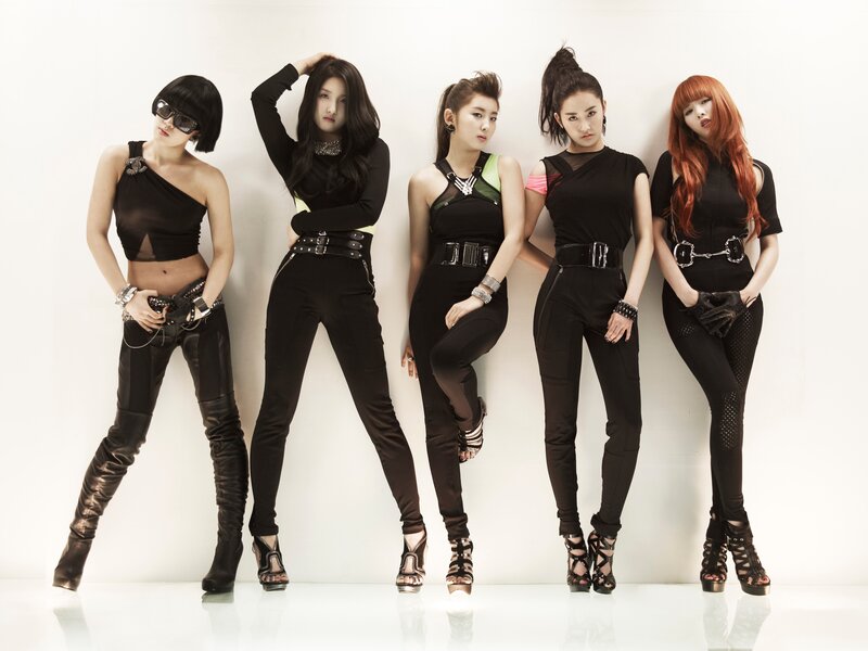 4Minute 'HuH (Hit Your Heart)' concept photos documents 1