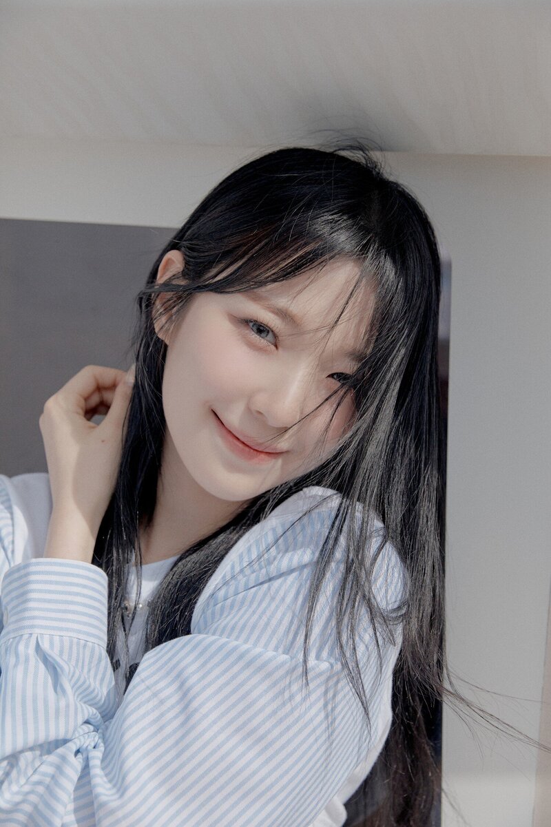 220627 fromis_9 'from our Memento Box' Photos by Melon documents 23